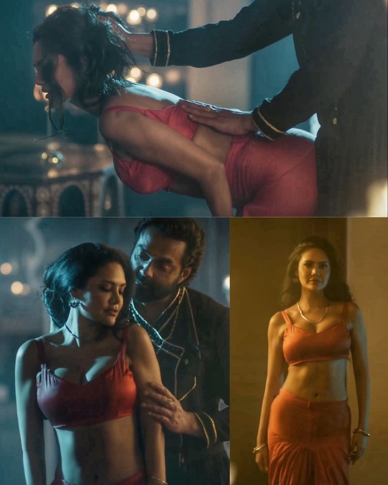 Esha Gupta Horny Moves Hot Song From Aashram Season 3