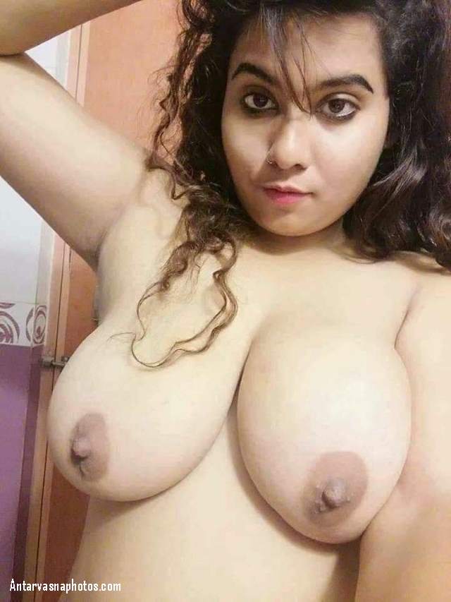 Saali Ne Jija Ko Diya Blowjob