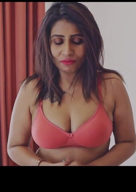 454px x 640px - PROTISHOD Bengali Short Film Devangi Natasha Debut Purple Shorts BD- - Pink  Heart Movies