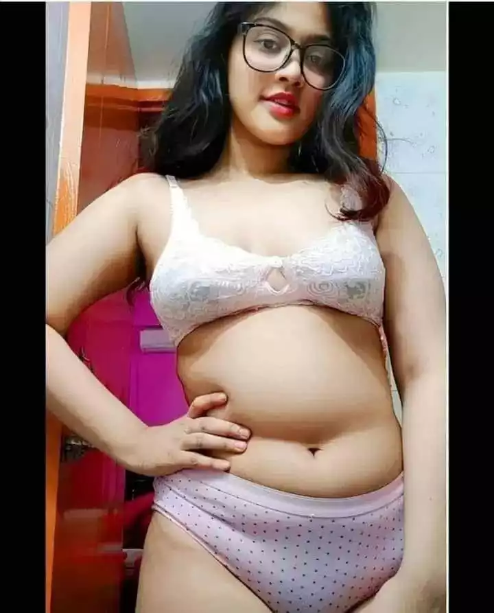 Young GirlFriend Hardly Fucked By Bf With Loud Moaning