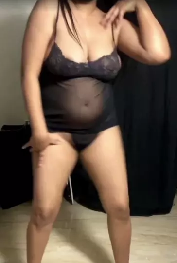 Hot Erotic Bhabhi Dance 2
