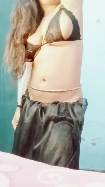 Love_Aarohi रसीले आमों वाली पड़ोसन भाभी