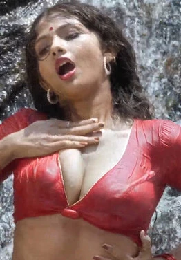 Hot mallu girl exotic wet photoshoot boobs navel show full video