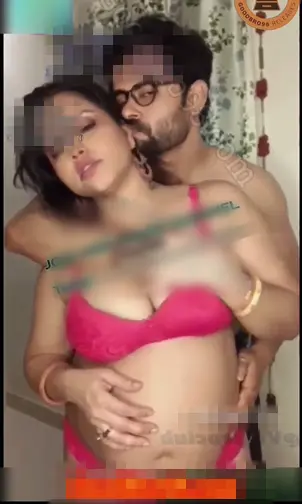 Model Priya Gamre Couple Video