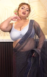 Priti Saree Lover 2
