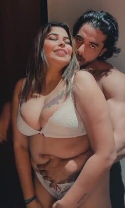 Actress Preeti Puneet Enjoying Pussy Lick and Fuck From Desi Stud ~ App Content