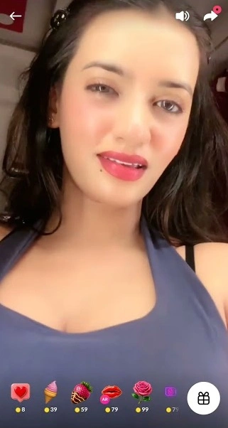 Famous Instagram Sexy Influencer Misti Teasing And Hard Boobs Pressing On Tango Live Premium Video