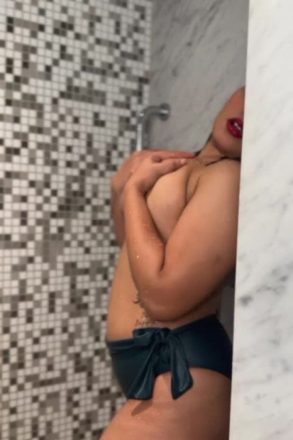 Koyel Sarkar Bathing & Teasing While Boobs Playing